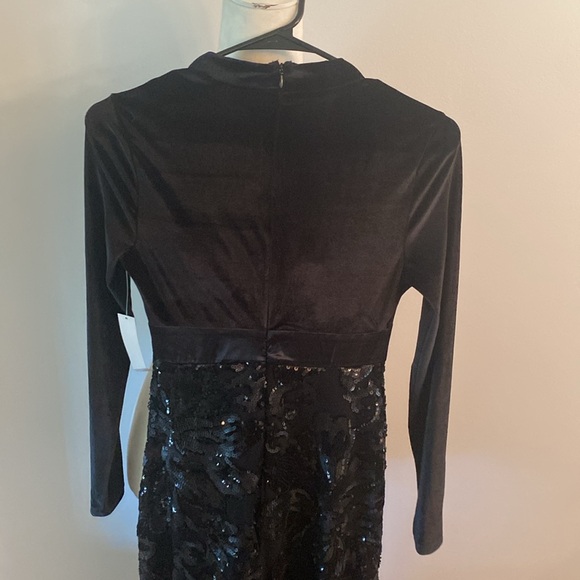 VENUS NWT velvet/beaded high/low dress - Picture 7 of 13